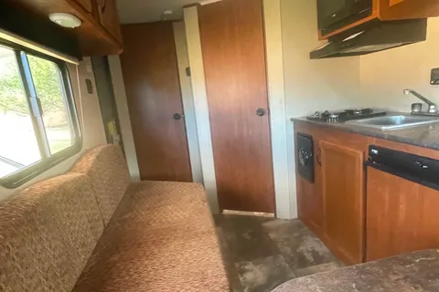  Jayco 14RB Travel Trailer  16' ( Free Quemahoming Dam delivery)  