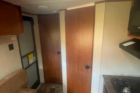  Jayco 14RB Travel Trailer  16' ( Free Quemahoming Dam delivery)  