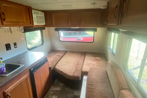  Jayco 14RB Travel Trailer  16' ( Free Quemahoming Dam delivery)  