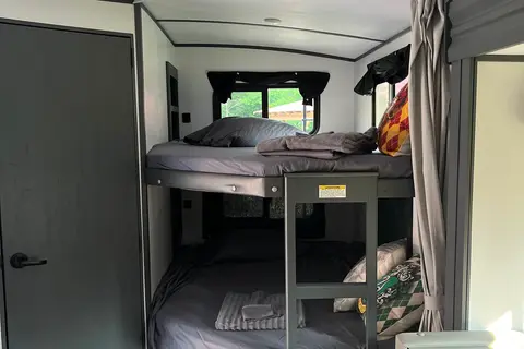 Cabin Fever Cottages - Keystone Bullet 250BHS Travel Trailer