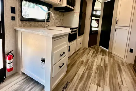 2024 BRAND NEW! Jayco Jay Flight 235MBH Travel Trailer
