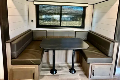 2024 BRAND NEW! Jayco Jay Flight 235MBH Travel Trailer