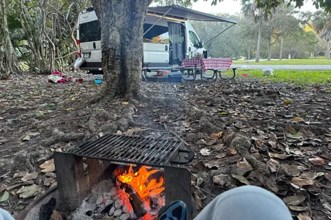 Escape Key Luxury Adventure Camper Van Rental – Palm Beach