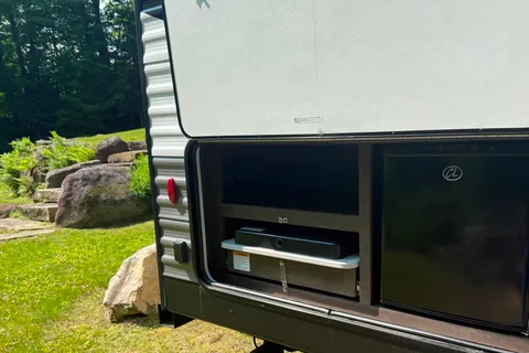 Sabrina's Lantern 214BH Travel Trailer