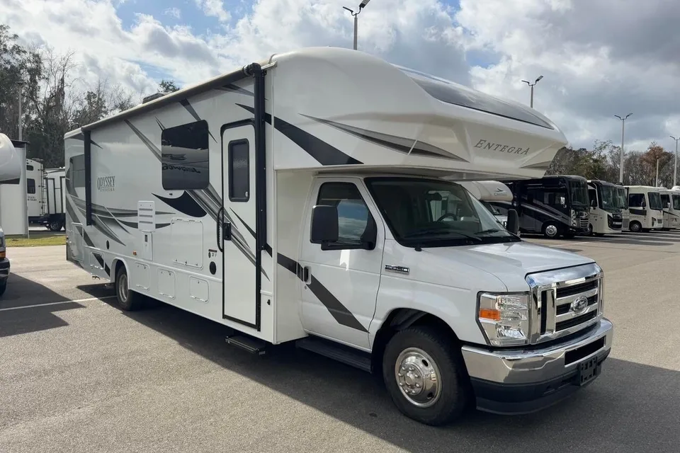 Family Fun Entegra Coach Odyssey 31f Class C