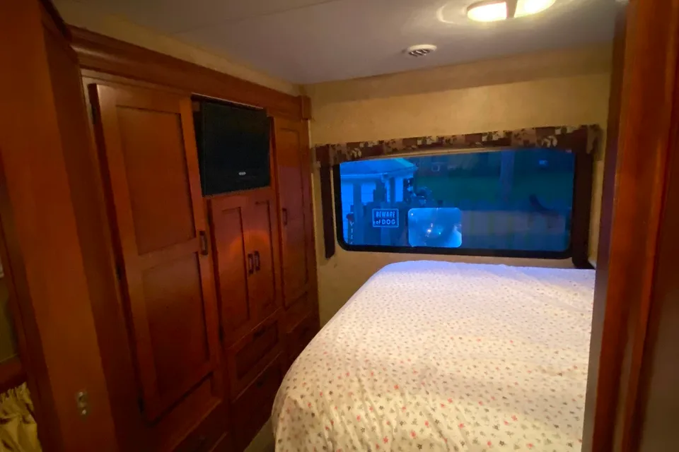 Bunk Up in this Class C that sleeps 8 -pkus ask about our other models!