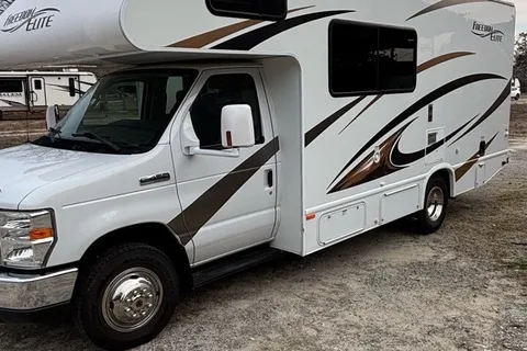 Thor Motor Coach Freedom Elite 22E Class C