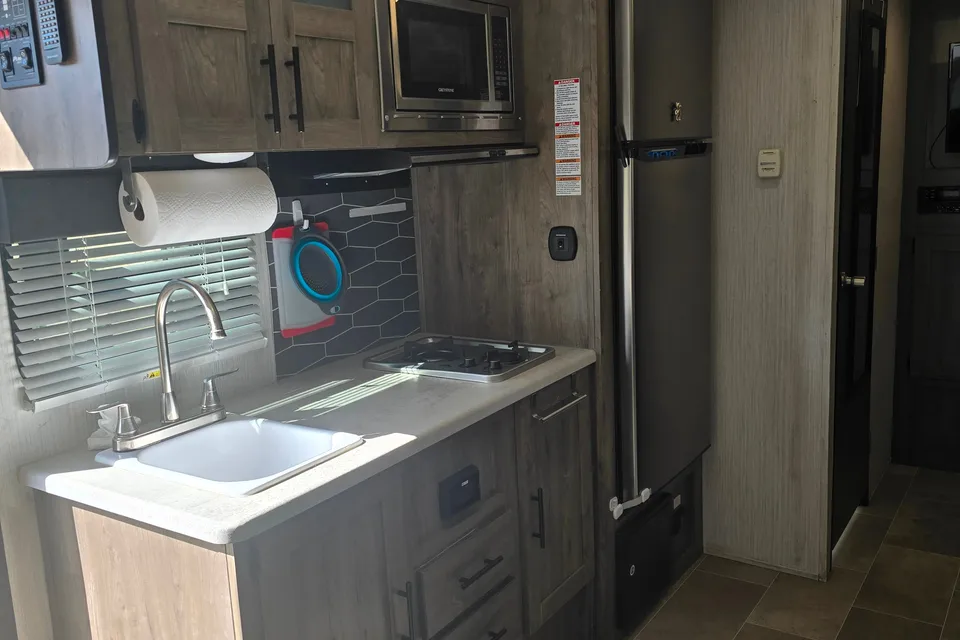 Palomino Puma 18SSX Travel Trailer