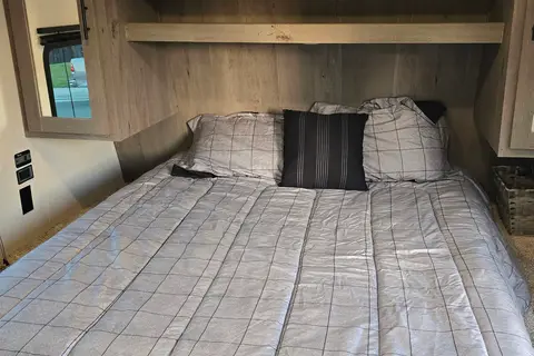 Kevin's Keystone Springdale 222RDWE Travel Trailer
