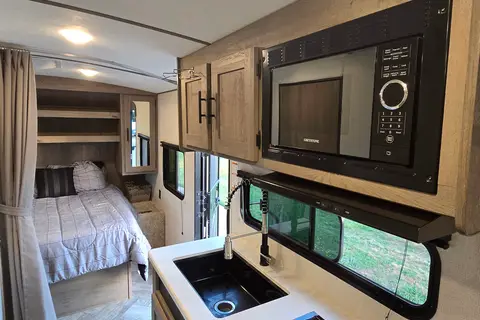 Kevin's Keystone Springdale 222RDWE Travel Trailer