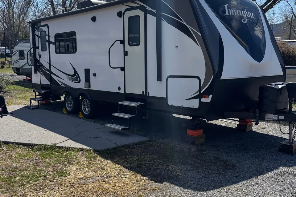 Kenneth's Grand Design Imagine 2250 Travel Trailer