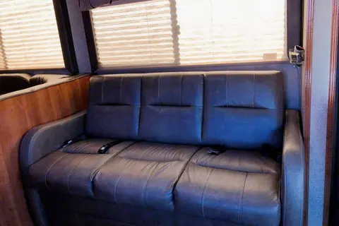 Glamping in style - 2019 Coachmen Leprechaun 319MB