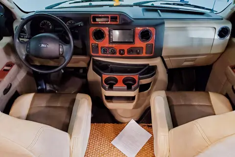 Glamping in style - 2019 Coachmen Leprechaun 319MB
