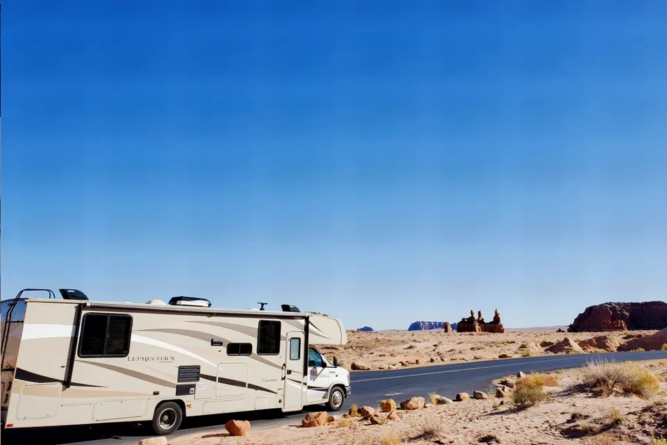 Glamping in style - 2019 Coachmen Leprechaun 319MB
