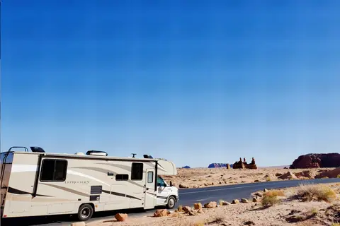 Glamping in style - 2019 Coachmen Leprechaun 319MB