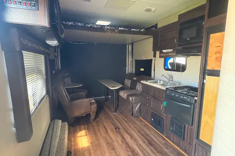 Valencia’s Pacific Coachworks Sandsport Toy Hauler