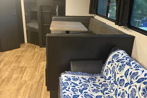 Aunt Annie's Attic Forest River 26DBH Travel Trailer