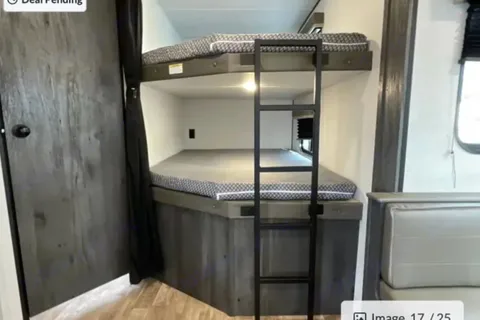 *Adventurous* 2023 Keystone Hideout: Sleeps 8