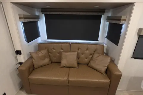 Fireside's Forest River 24' Surveyor Legend 19SSLE