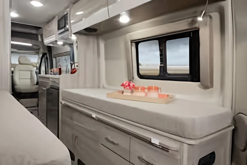 Thor Motor Coach Sequence Class B