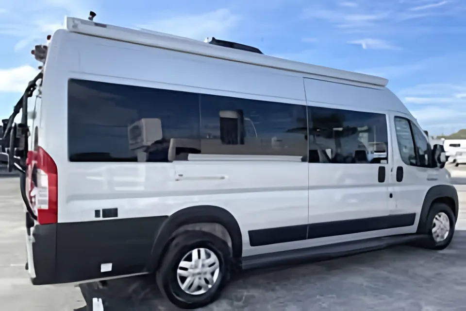 Thor Motor Coach Sequence Class B