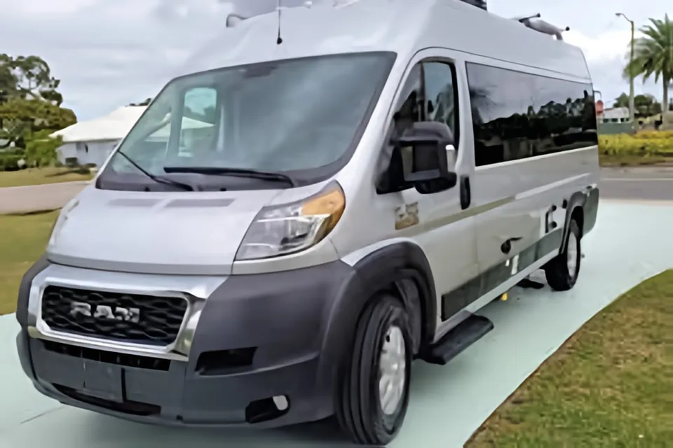 Thor Motor Coach Sequence Class B