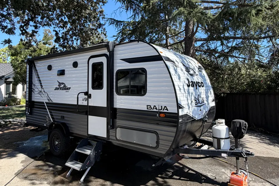 Easy Tow Bunkhouse | 7' Wide w/Slide-Out | Off-Grid
