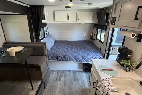 Easy Tow Bunkhouse | 7' Wide w/Slide-Out | Off-Grid