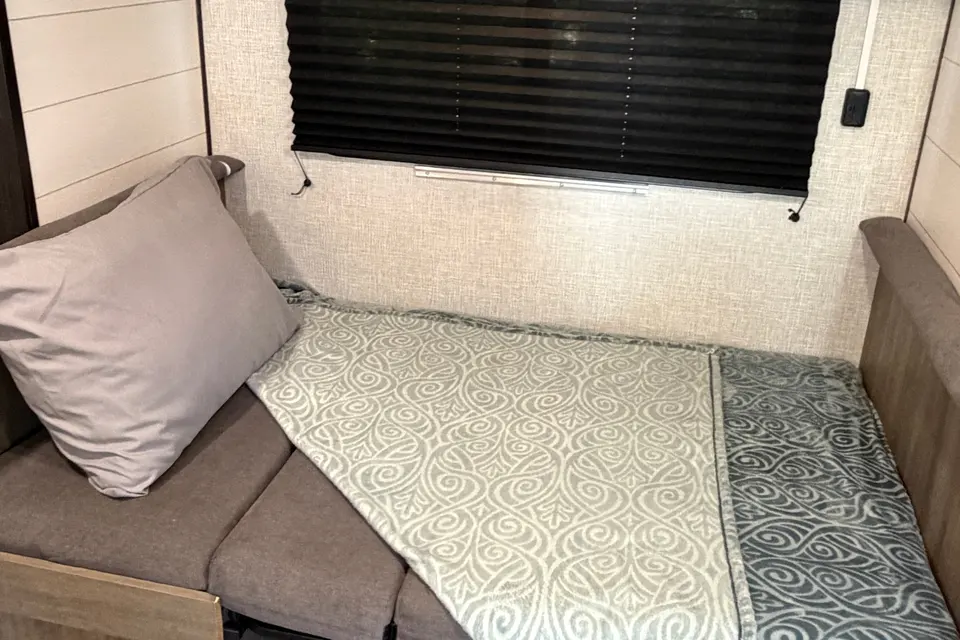 Easy Tow Bunkhouse | 7' Wide w/Slide-Out | Off-Grid
