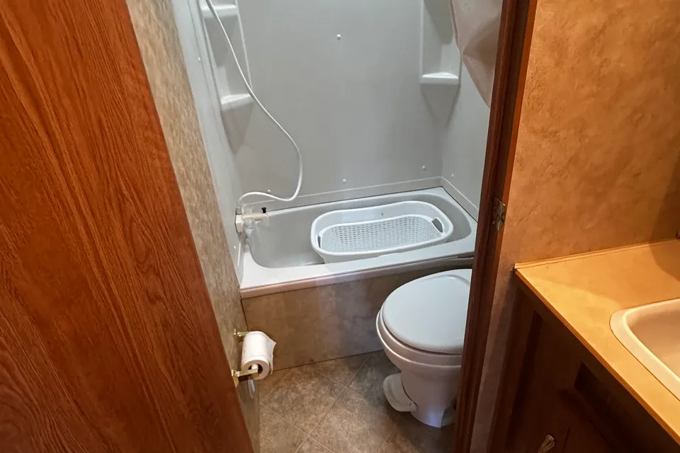 Lynne's Jayco 27.5 BHS Jay Flight Fifth Wheel