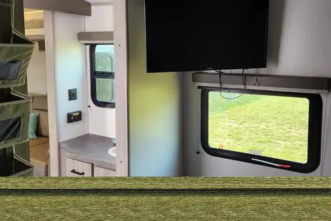 Matt and Candi's all inclusive family camper 2B2B Off Grid Generator Available