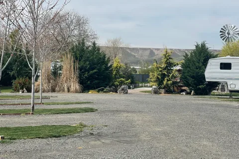 Mini Mountain Palace (MMP)