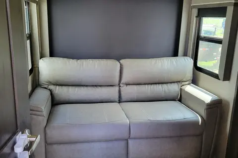 Grand Design 367BHS Fifth Wheel