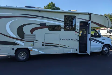 Lorraine & Todd's Coachman Leprechaun Class C