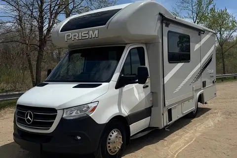 LAZ Life above zero - Mercedes Diesel 14MPG