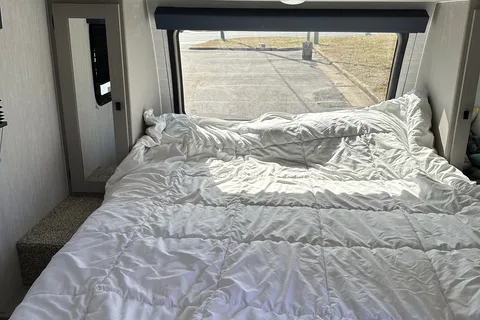 leo's Coachmen Apex Travel Trailer