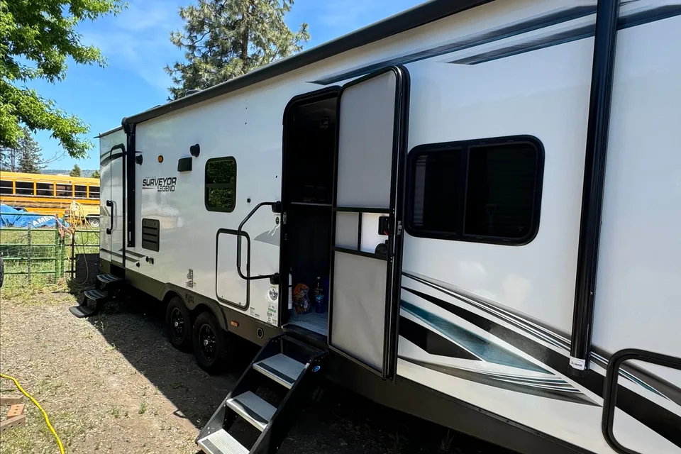 Eddie’s Forest River 276bhle Travel Trailer