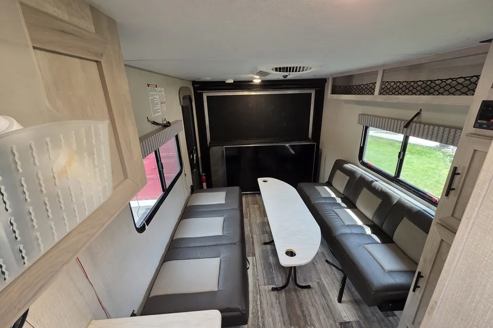 2021!! MOTORIZED FISHING BOAT! E-BIKES! MOVIE PROJECTOR! BBQs! Moe's KZ Sportsmen 190 Toyhauler