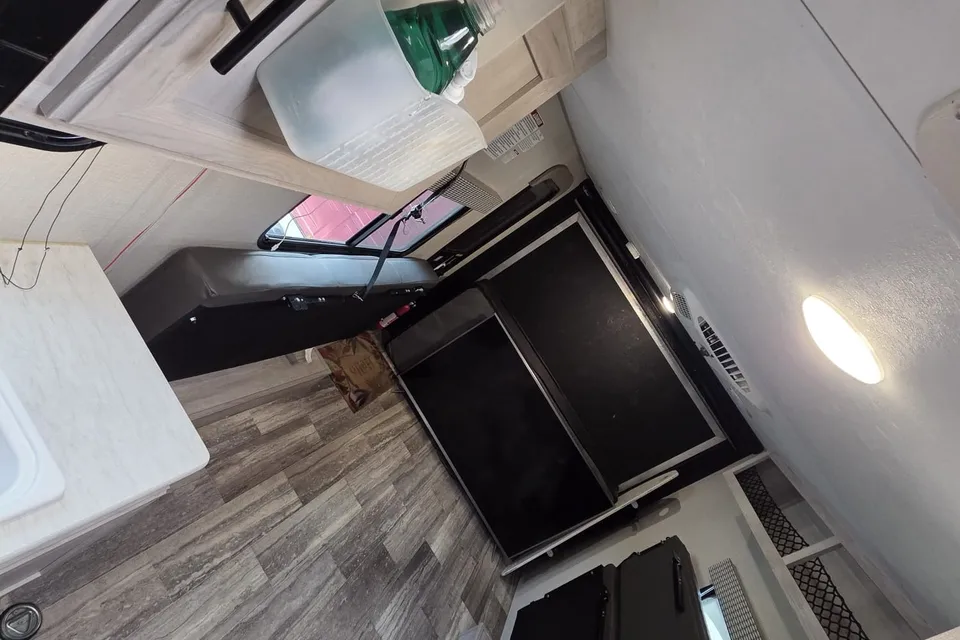 2021!! MOTORIZED FISHING BOAT! E-BIKES! MOVIE PROJECTOR! BBQs! Moe's KZ Sportsmen 190 Toyhauler