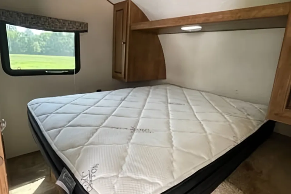 Brent's Crossroads Z1 Travel Trailer