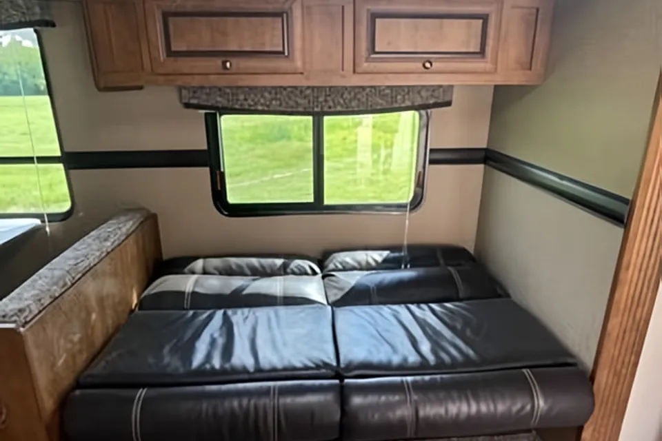 Brent's Crossroads Z1 Travel Trailer