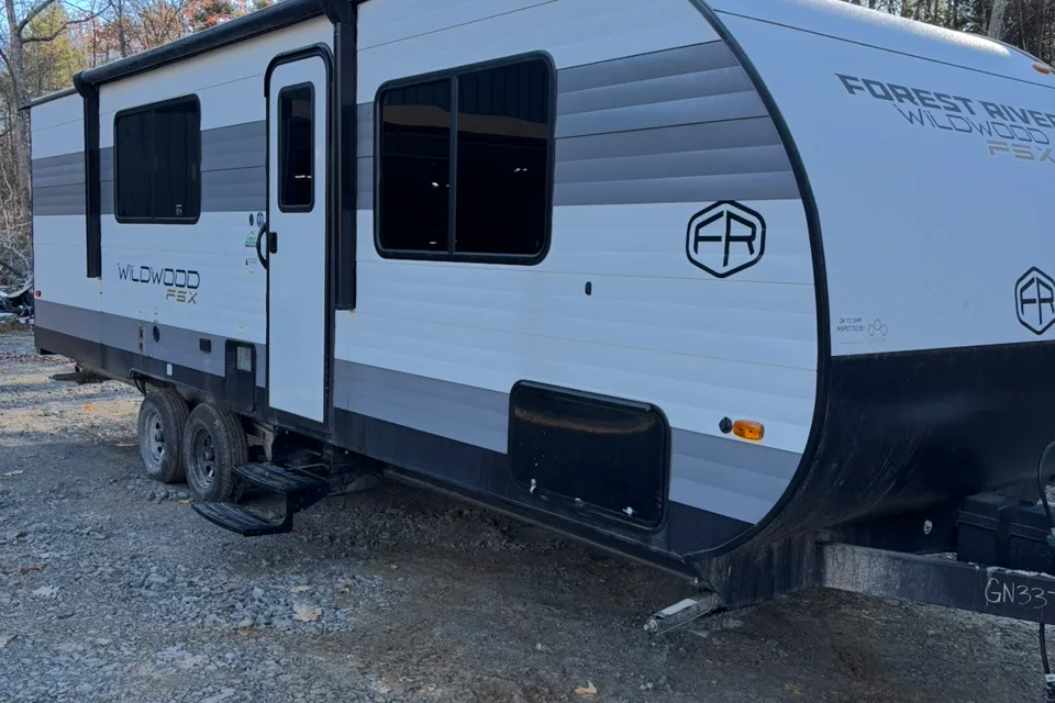 Forest River Wildwood FSX 266 BHLE Travel Trailer