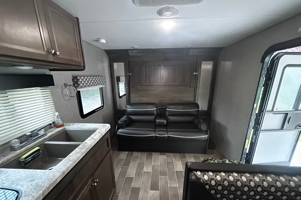 Gallant's Coleman Light Travel Trailer