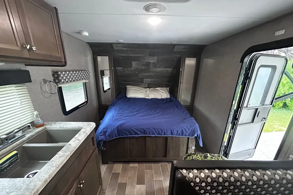 Gallant's Coleman Light Travel Trailer