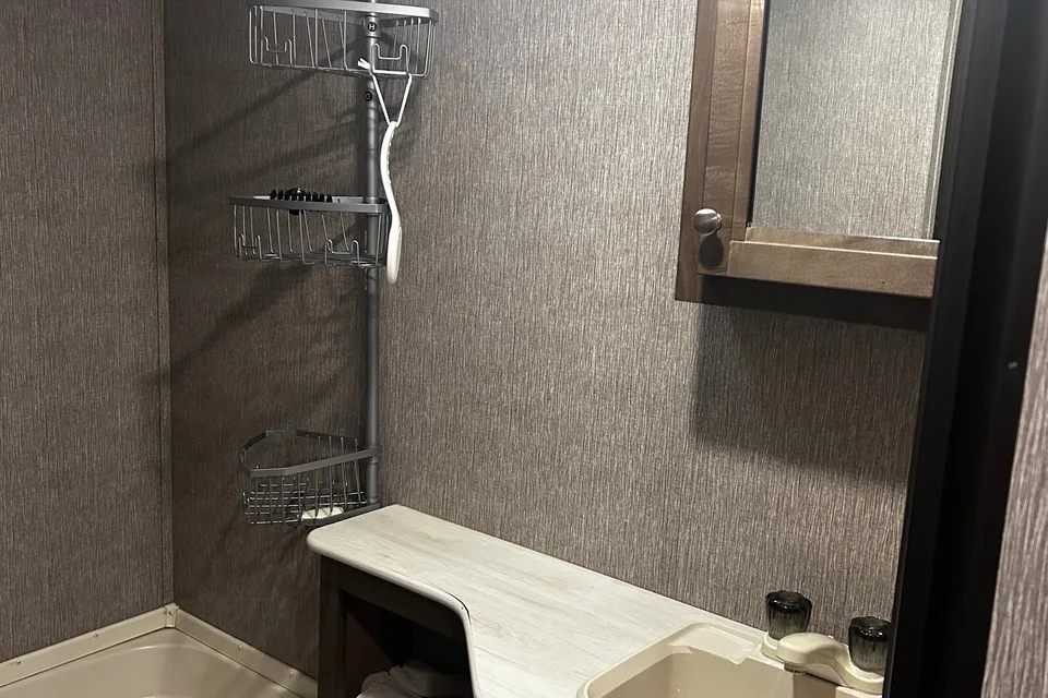 Gallant's Coleman Light Travel Trailer