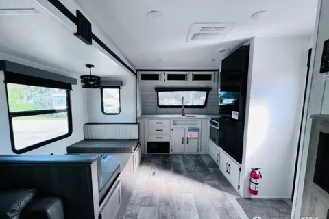 Parker's Forest River 26FKDS Travel Trailer