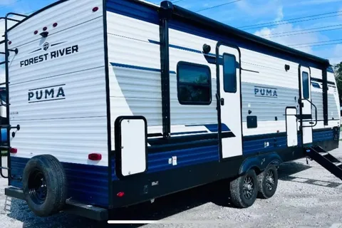 Parker's Forest River 26FKDS Travel Trailer