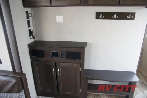 Richard's Little Springdale 240BHE Travel Trailer
