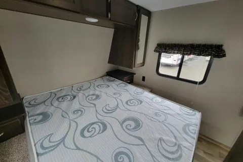 Richard's Little Springdale 240BHE Travel Trailer
