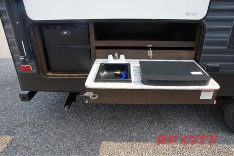 Richard's Little Springdale 240BHE Travel Trailer